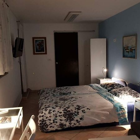 L&M Room Пула Екстер'єр фото