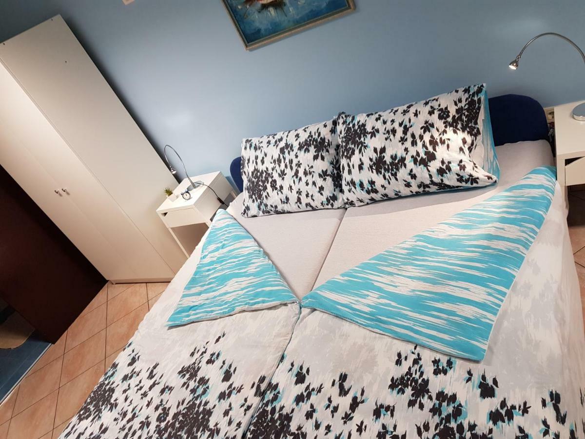 L&M Room Пула Екстер'єр фото